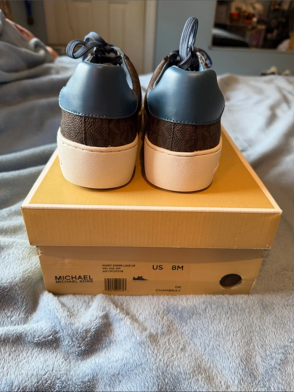 Women’s Brown Low-Top Casual Sneakers